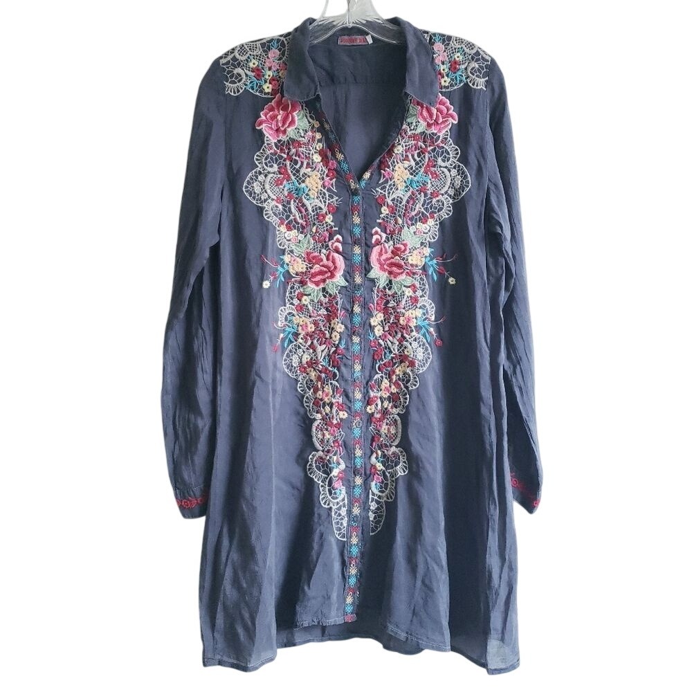 Johnny Was Small Gray Rose Floral Embroidered Tunic Button Front Collared Blouse